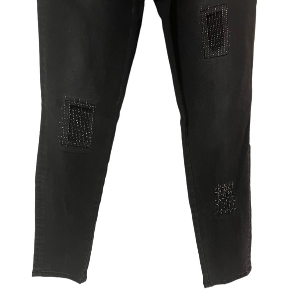 A black pair of Joseph Ribkoff jeans in size 6 - Picture 5 of 9